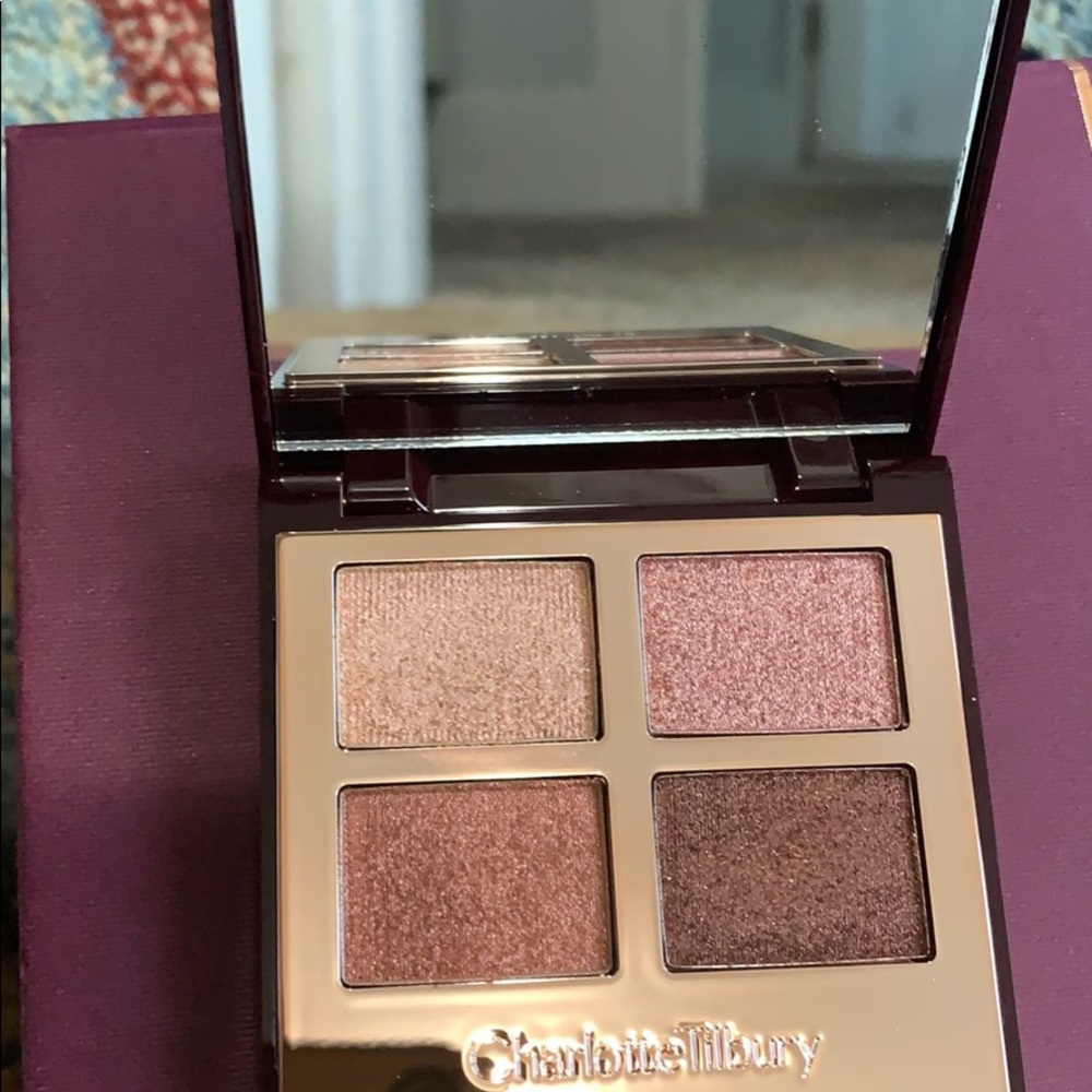 Charlotte Tilbury pillow talk luxury palette pops